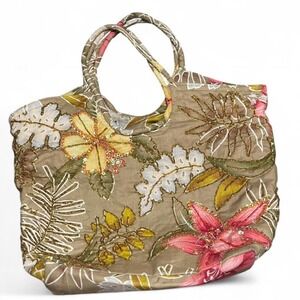 gorgeous floral hand bag with beaded detailing